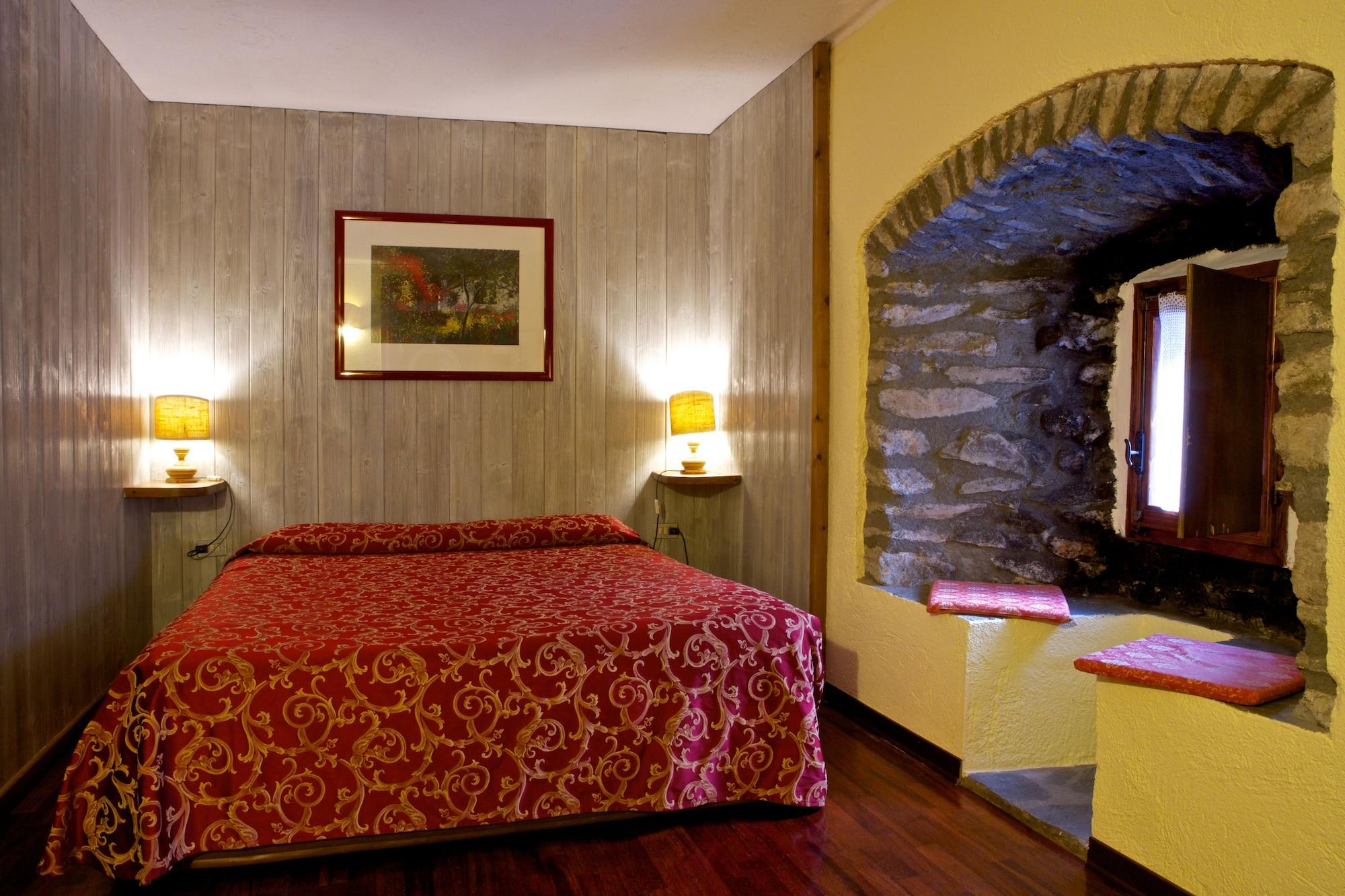 Hotel Dolonne กูร์มาเยอร์ ภายนอก รูปภาพ
