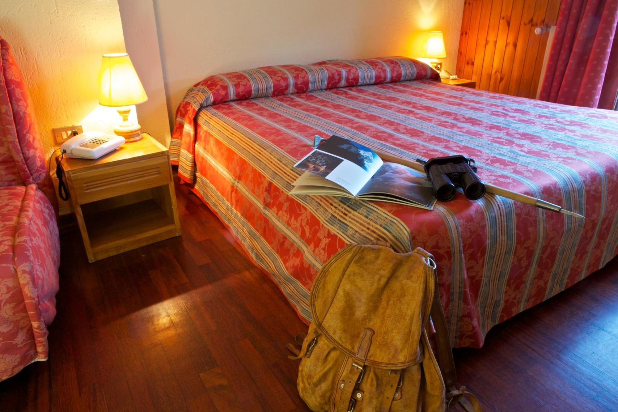 Hotel Dolonne กูร์มาเยอร์ ห้อง รูปภาพ